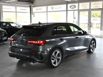 AUDI S3 Sportback 2.0 TFSI quattro  TOP S-HEFT