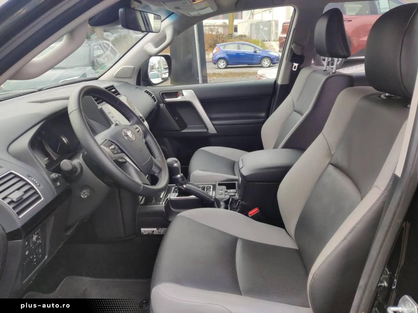 TOYOTA Land Cruiser 2.8-l TEC-Edition   AHK  1.Hand