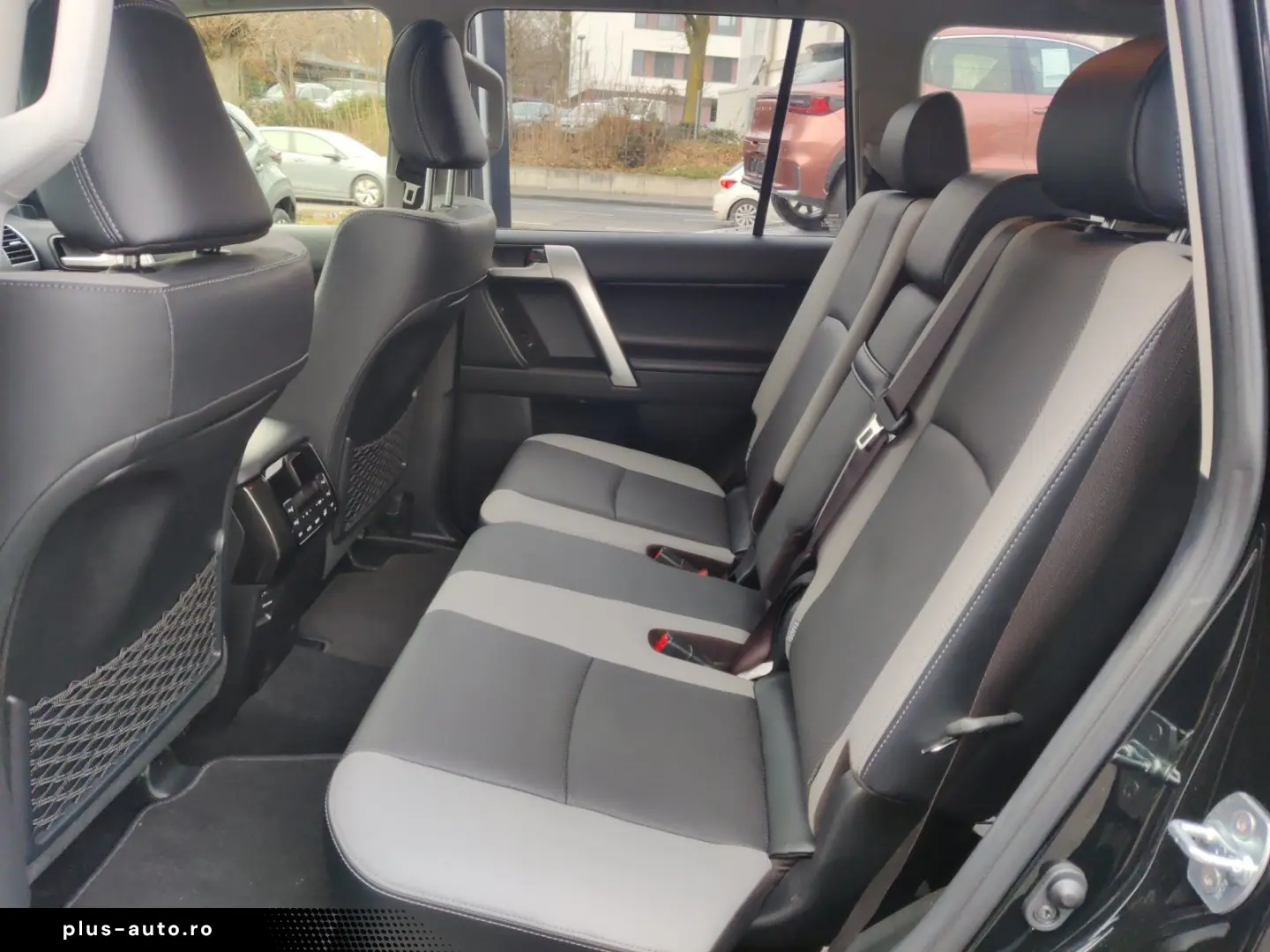 TOYOTA Land Cruiser 2.8-l TEC-Edition   AHK  1.Hand