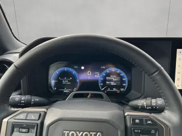 TOYOTA Land Cruiser 2.8 D-4D Automatik Executive