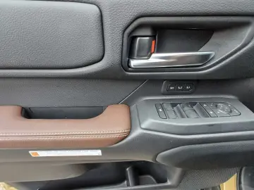 TOYOTA Land Cruiser 2.8 D-4D Automatik First Edition SO