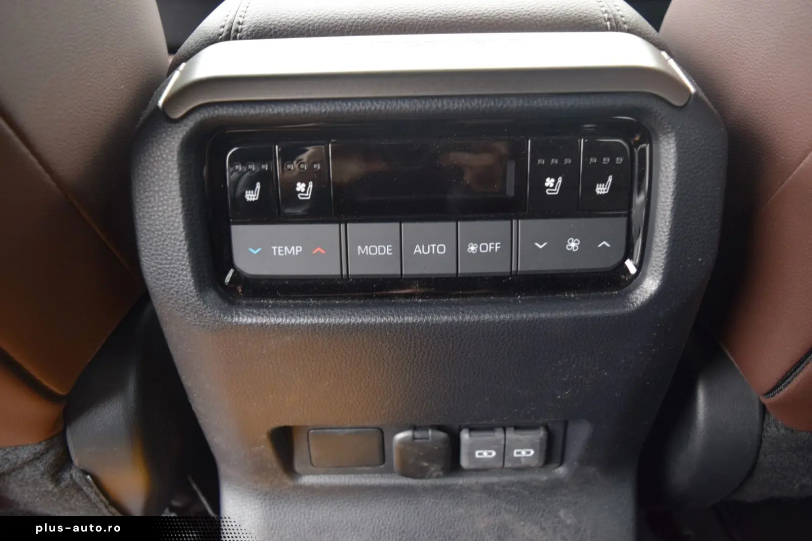 TOYOTA Land Cruiser 2 8 D-4D 150kW AWD First Edition