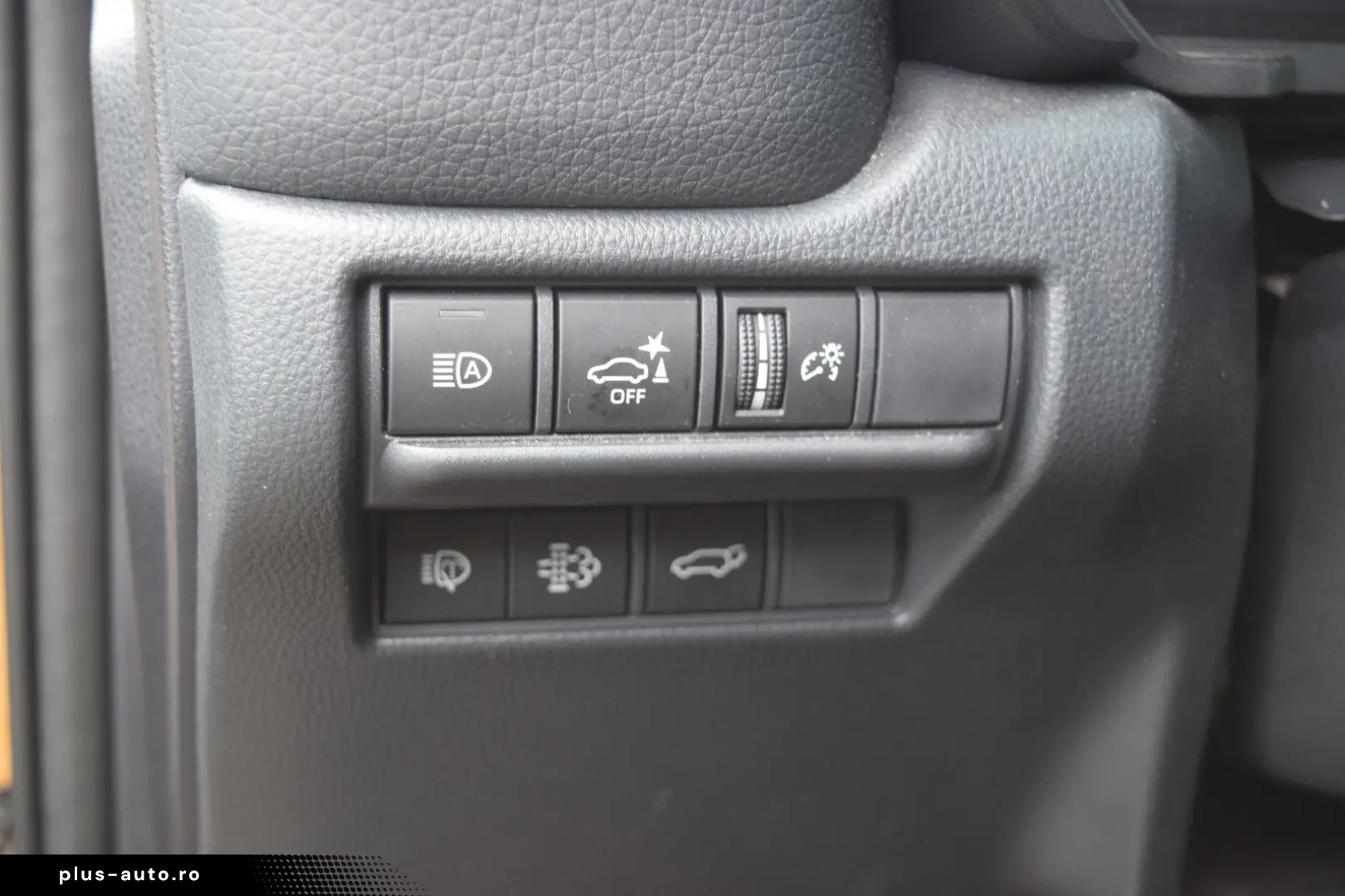 TOYOTA Land Cruiser 2 8 D-4D 150kW AWD First Edition