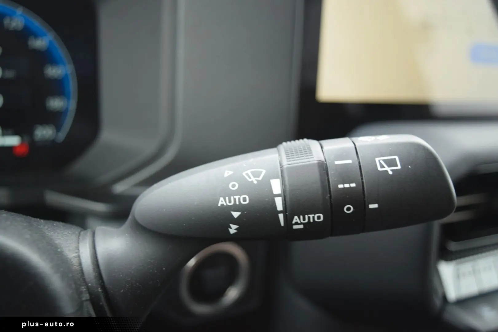 TOYOTA Land Cruiser 2 8 D-4D 150kW AWD First Edition