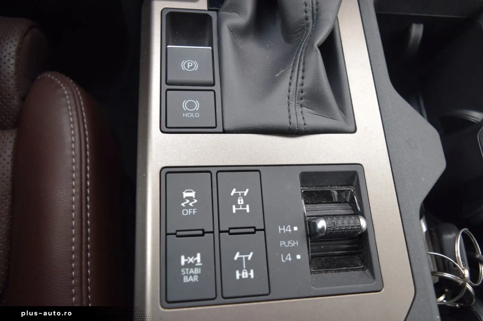 TOYOTA Land Cruiser 2 8 D-4D 150kW AWD First Edition