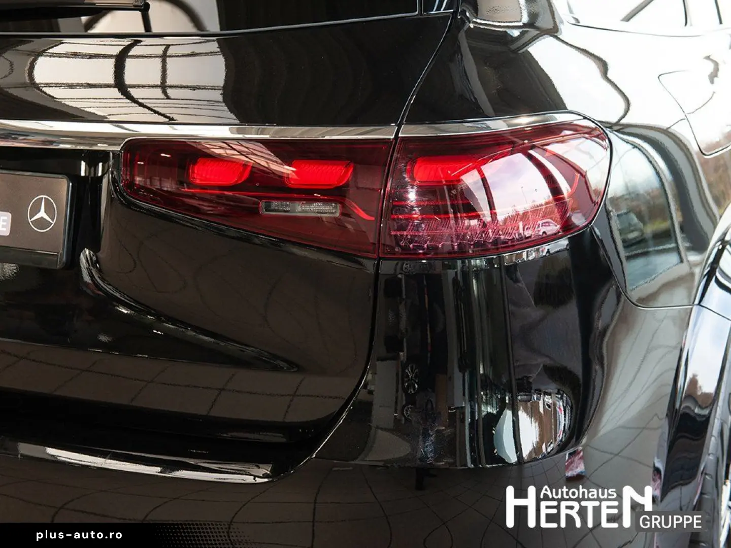 MERCEDES-BENZ GLS 350 d 4M AMG NIGHT PANO AHK BURMESTER LED