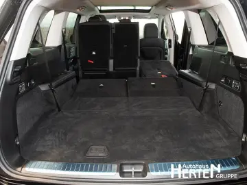 MERCEDES-BENZ GLS 350 d 4M AMG NIGHT PANO AHK BURMESTER LED