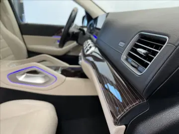 MERCEDES-BENZ GLE 580 V8