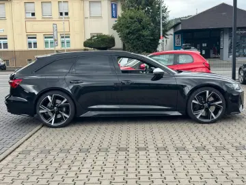 AUDI RS6 Avant 4.0 TFSI quattro  PANO B&O HUD MATRIX