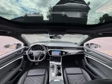 AUDI RS6 Avant 4.0 TFSI quattro  PANO B&O HUD MATRIX