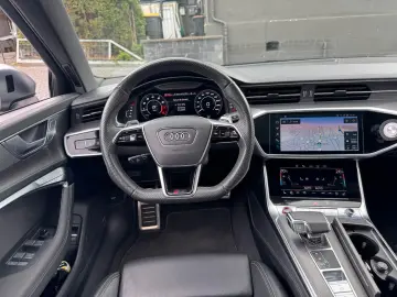 AUDI RS6 Avant 4.0 TFSI quattro  PANO B&O HUD MATRIX