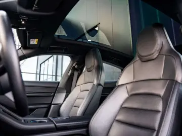 PORSCHE Taycan Taycan - Pano - Bose - CC - Adaptieve luf