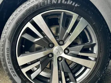 Peugeot 3008  conversie lanț  încălzire scaune garantie rate