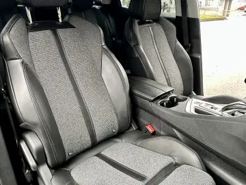 Peugeot 3008  conversie lanț  încălzire scaune garantie rate