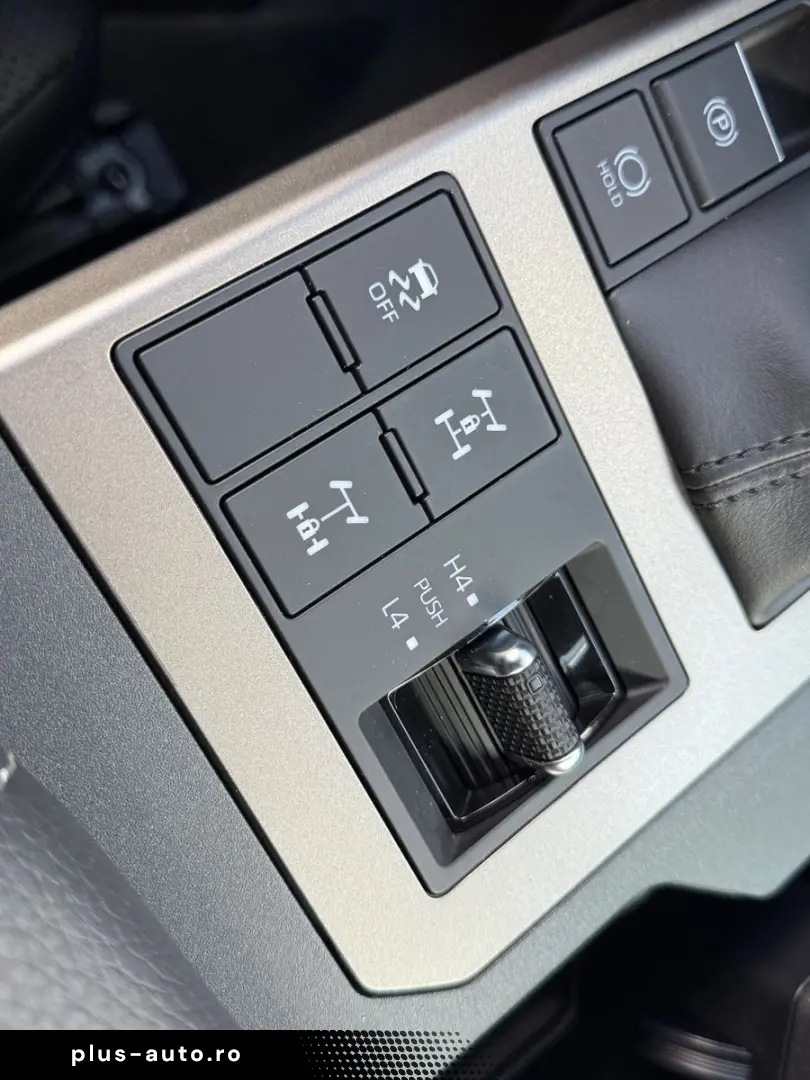 TOYOTA Land Cruiser 2.8 Executive AHK Service NEU!