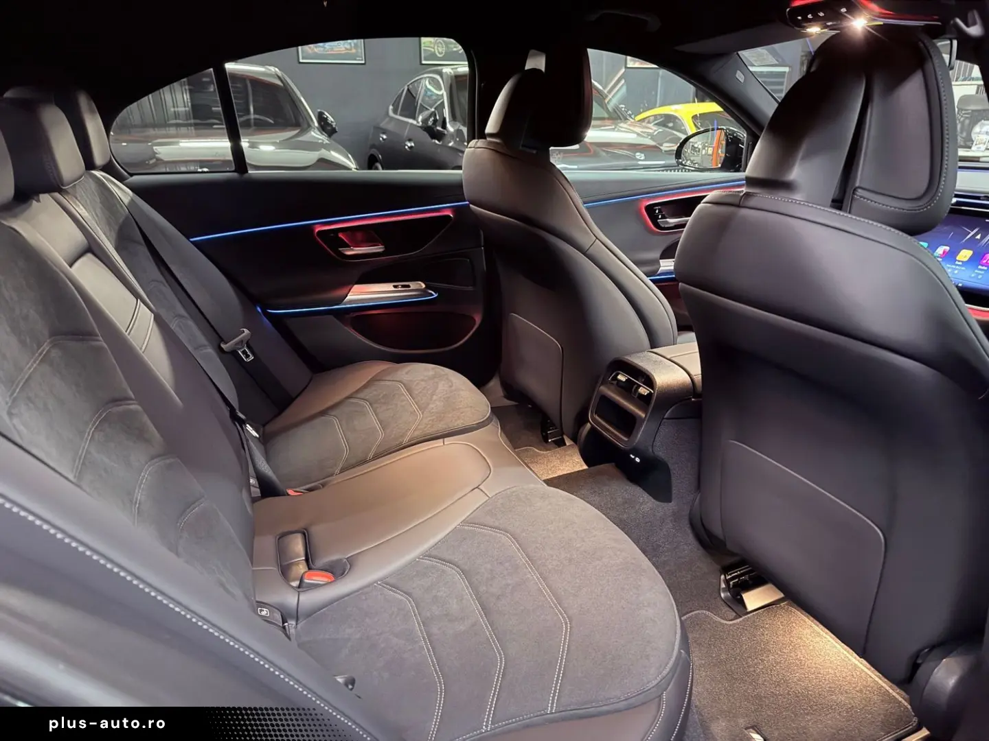 MERCEDES-BENZ E 300 e AMG Advanced SUPERSCREEN DISTR&hellip;