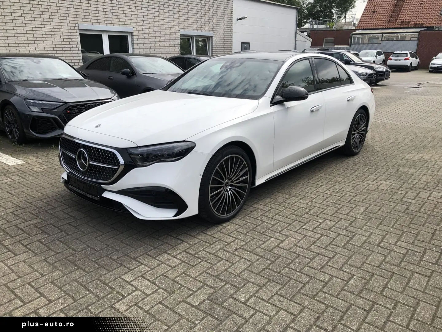 MERCEDES-BENZ E 200  AMG Sport Pano Super Burm Me Head