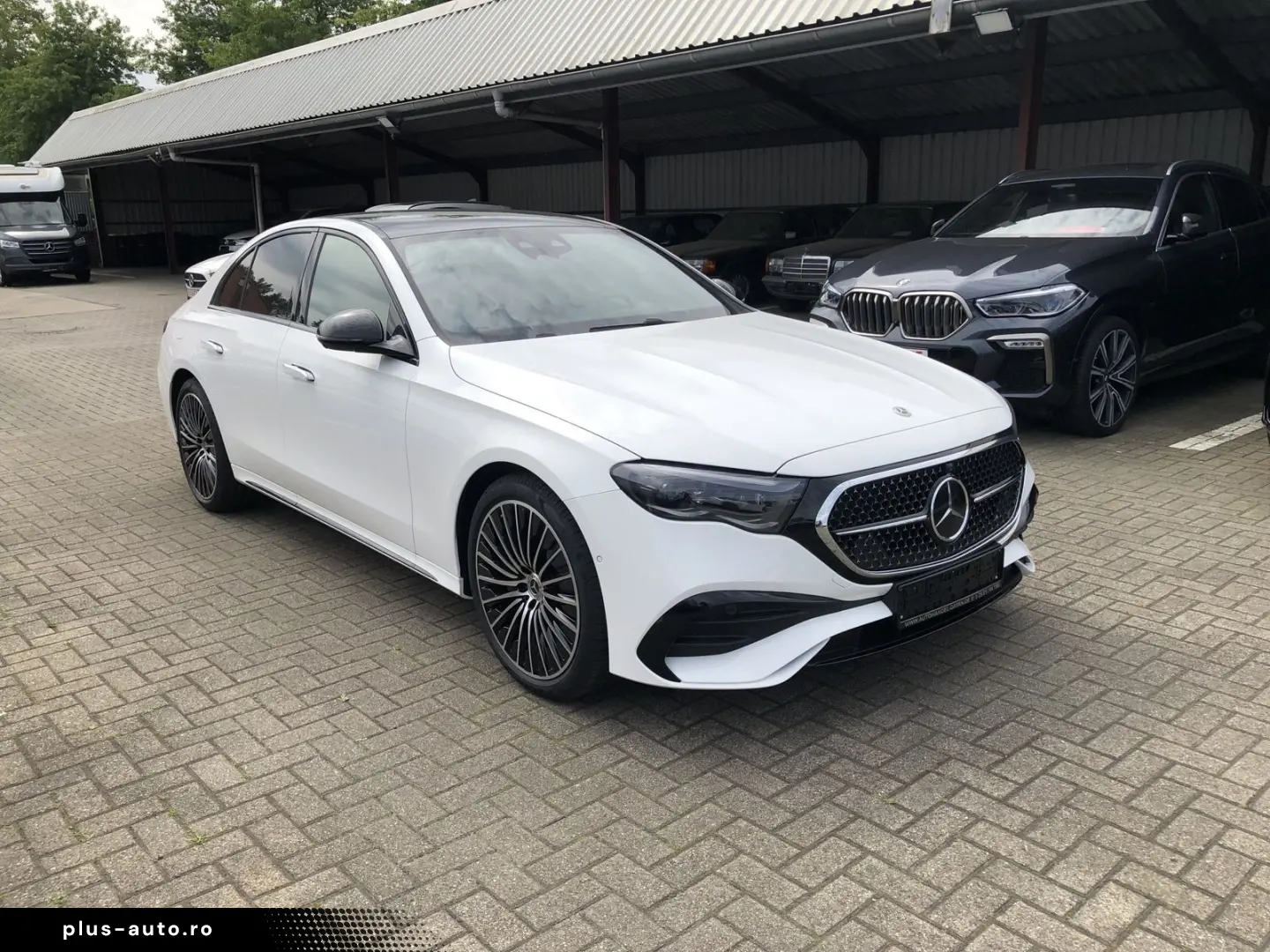 MERCEDES-BENZ E 200  AMG Sport Pano Super Burm Me Head