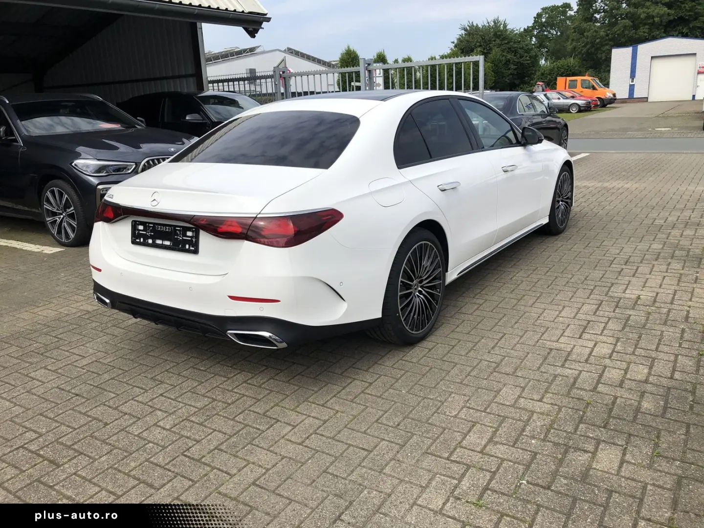 MERCEDES-BENZ E 200  AMG Sport Pano Super Burm Me Head