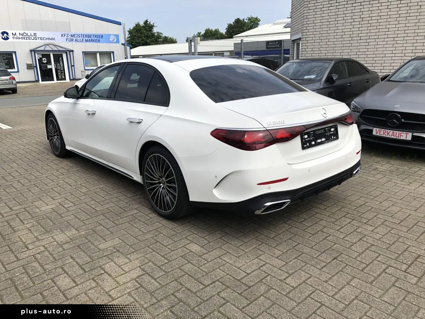 MERCEDES-BENZ E 200  AMG Sport Pano Super Burm Me Head