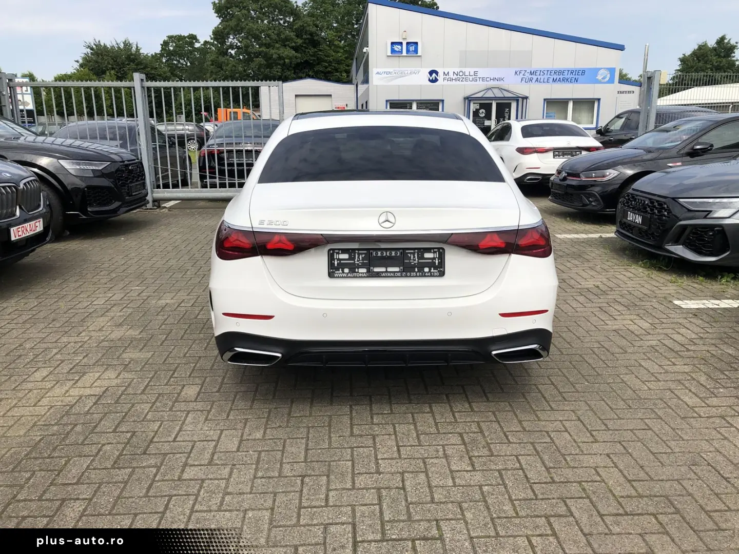 MERCEDES-BENZ E 200  AMG Sport Pano Super Burm Me Head