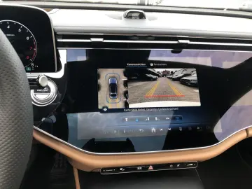 MERCEDES-BENZ E 200  AMG Sport Pano Super Burm Me Head