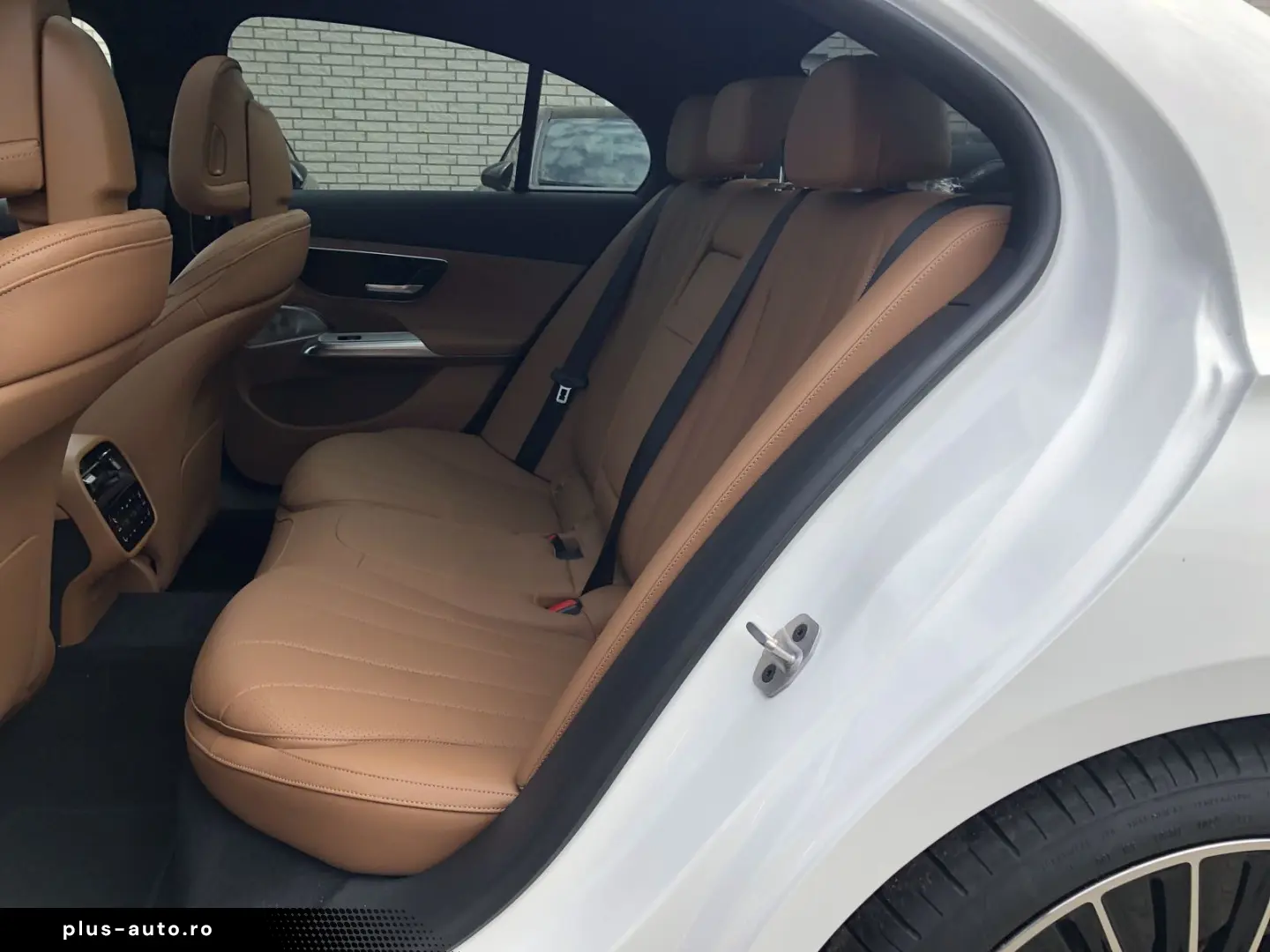 MERCEDES-BENZ E 200  AMG Sport Pano Super Burm Me Head