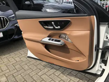 MERCEDES-BENZ E 200  AMG Sport Pano Super Burm Me Head