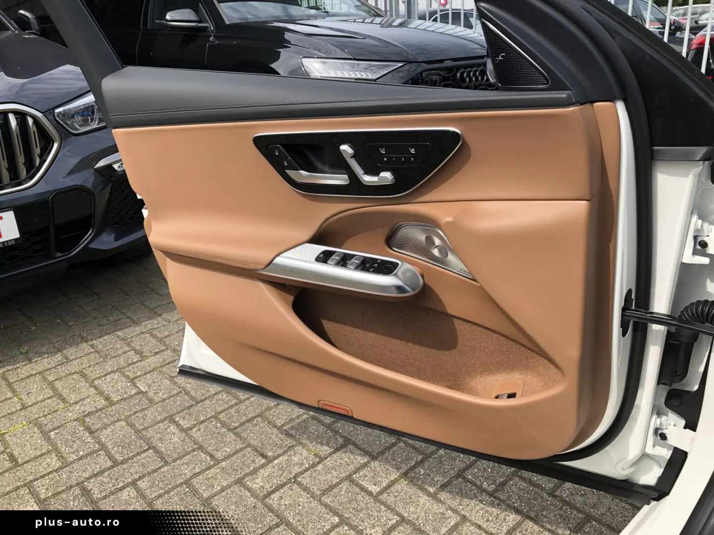 MERCEDES-BENZ E 200  AMG Sport Pano Super Burm Me Head