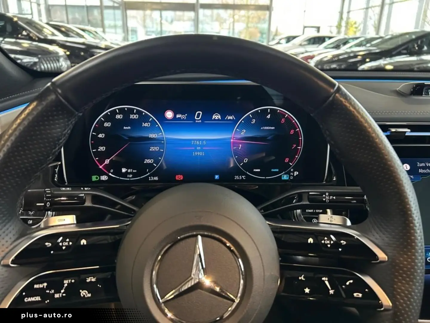 MERCEDES-BENZ E 200 Limousine AMG SUPERSCREEN DIGITAL 360