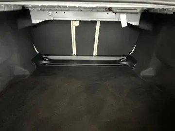 MERCEDES-BENZ E 200 Limousine AMG SUPERSCREEN DIGITAL 360