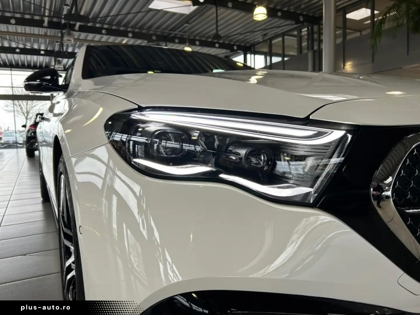 MERCEDES-BENZ E 200 Limousine AMG SUPERSCREEN DIGITAL 360