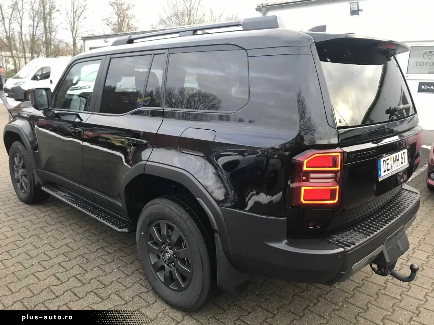 TOYOTA Land Cruiser 2.8 D-4D 4x4 Auto. Executive AZV