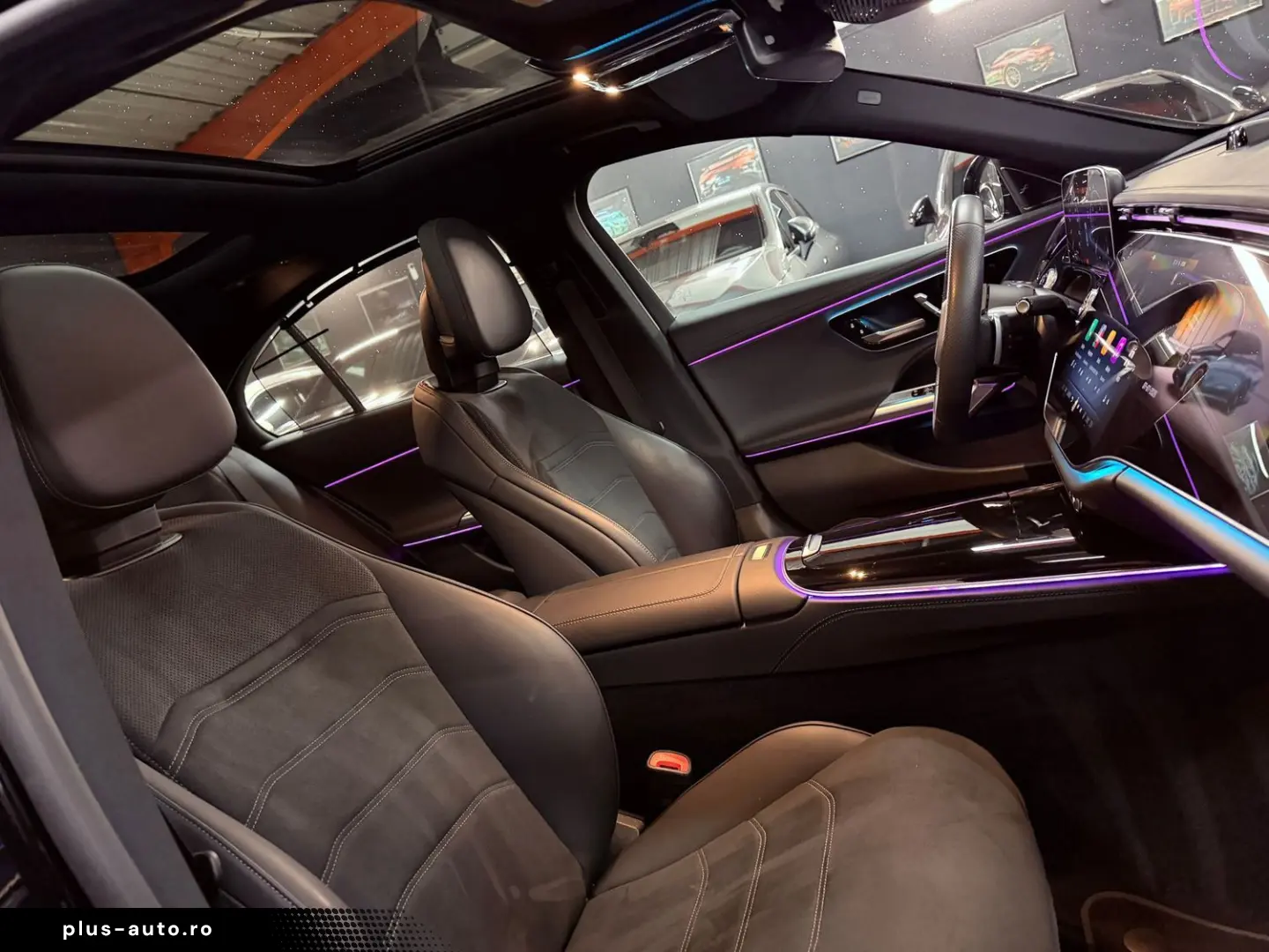 MERCEDES-BENZ E 220 d AMG SUPERSCREEN PANO DISTR BUR&hellip;