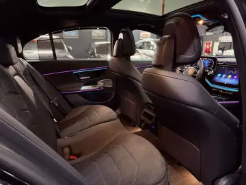 MERCEDES-BENZ E 220 d AMG SUPERSCREEN PANO DISTR BUR&hellip;