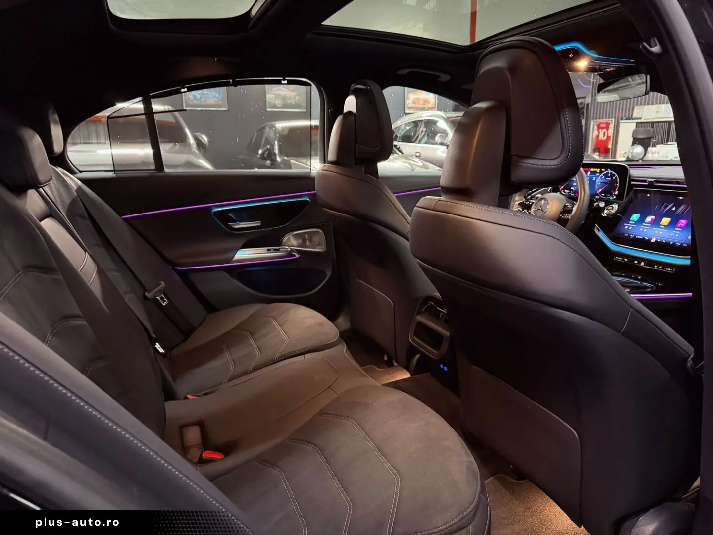 MERCEDES-BENZ E 220 d AMG SUPERSCREEN PANO DISTR BUR&hellip;