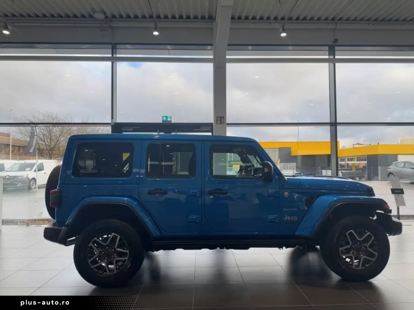 Jeep Wrangler Unlimited 2.0 Sahara SKY-ONE