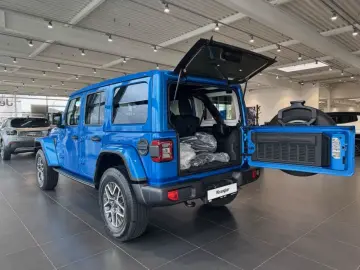 Jeep Wrangler Unlimited 2.0 Sahara SKY-ONE