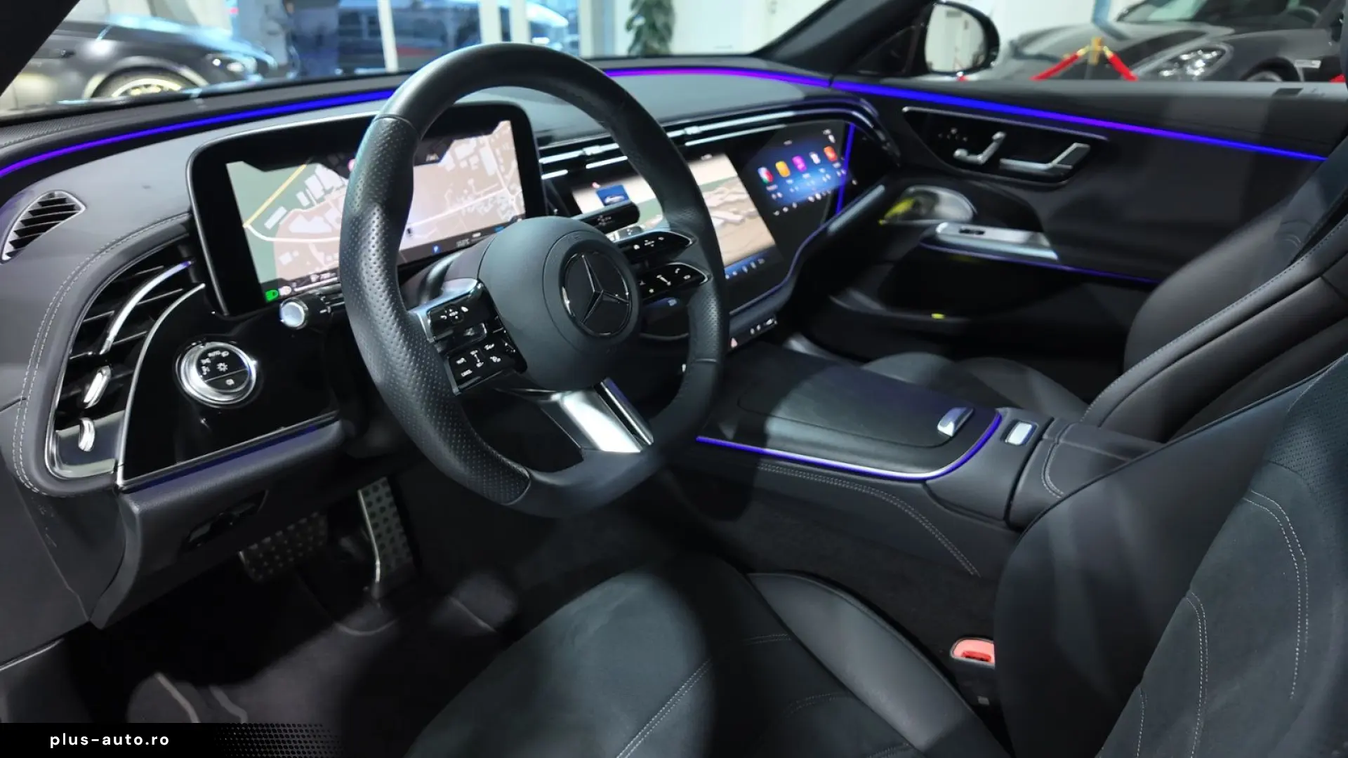 MERCEDES-BENZ E 220 d AMG Premium SUPERSCREEN PANO FULL