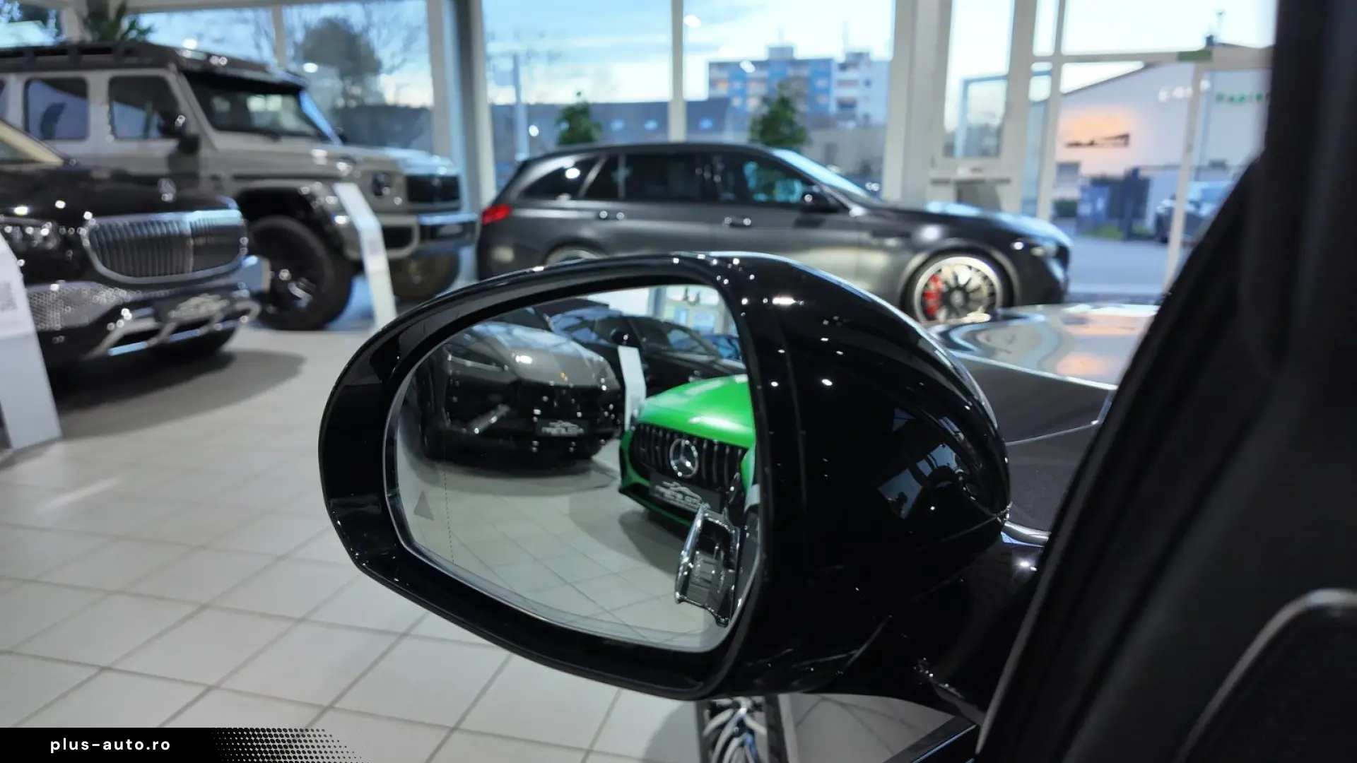 MERCEDES-BENZ E 220 d AMG Premium SUPERSCREEN PANO FULL