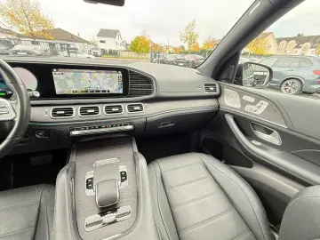 MERCEDES-BENZ GLE580