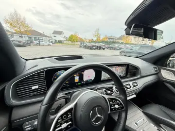 MERCEDES-BENZ GLE580