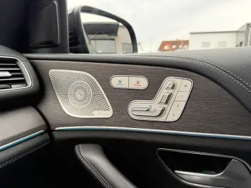 MERCEDES-BENZ GLE580