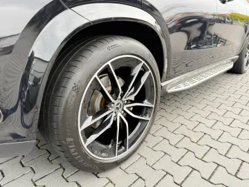 MERCEDES-BENZ GLE580