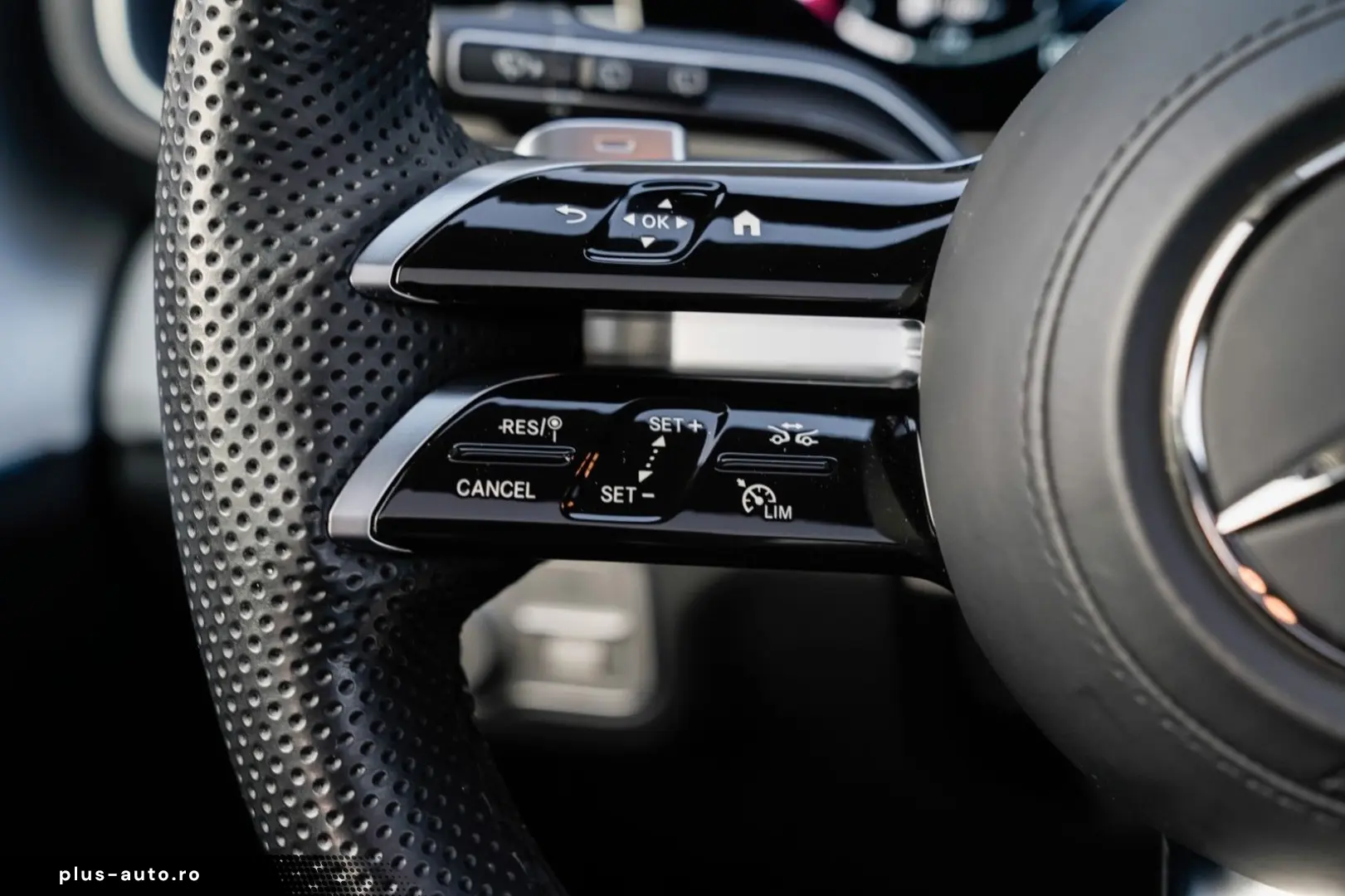 MERCEDES-BENZ GLE 450 d AMG Pano