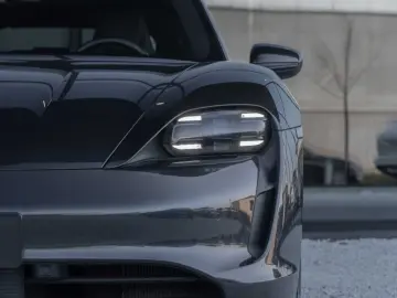 PORSCHE Taycan 4S Chrono BOSE 18 Way Sportseats Inoodriv