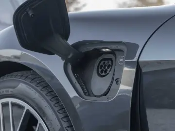 PORSCHE Taycan 4S Chrono BOSE 18 Way Sportseats Inoodriv