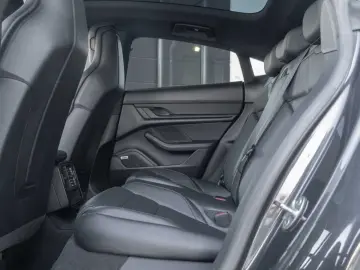 PORSCHE Taycan 4S Chrono BOSE 18 Way Sportseats Inoodriv