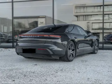 PORSCHE Taycan 4S Chrono BOSE 18 Way Sportseats Inoodriv
