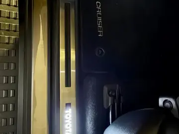 TOYOTA LC 250 - TEC EDITION-PANORAMA-HEADUP-JBL-74.790-